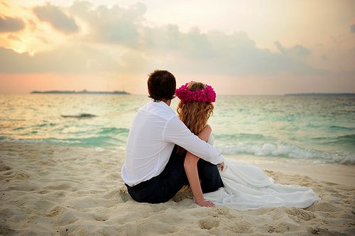 浪漫温馨的情侣照海边爱情图片